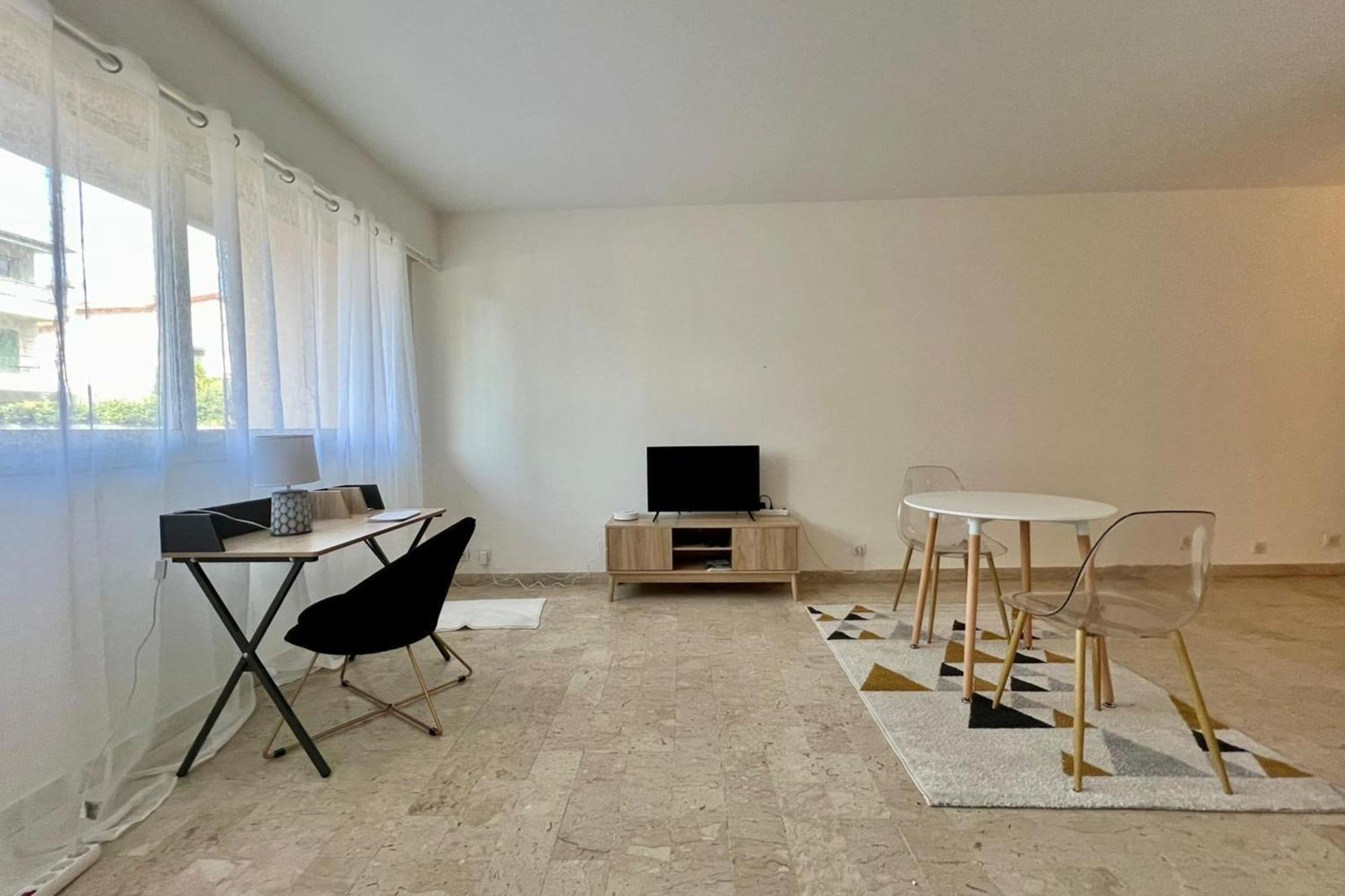 1 Bedroom - Close To The Apartment Antibes